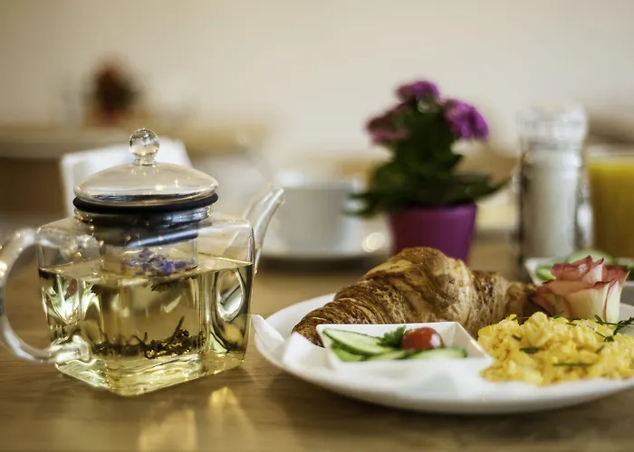 I Амстердам