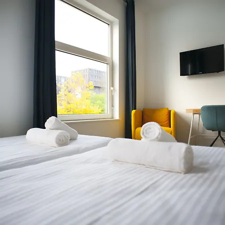 Hotel I