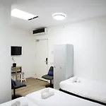 I Otel