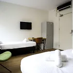 I Otel